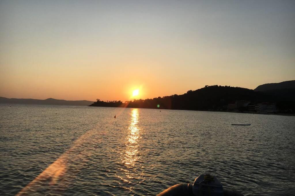 Magnifique Studio A 50M De La Plage De Cavaliere - Studio Tamarindo Le Lavandou Zewnętrze zdjęcie